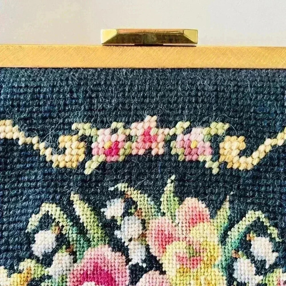 Vintage 1950s Floral Needlepoint Handbag *HOST PICK* - Picture 3 of 8